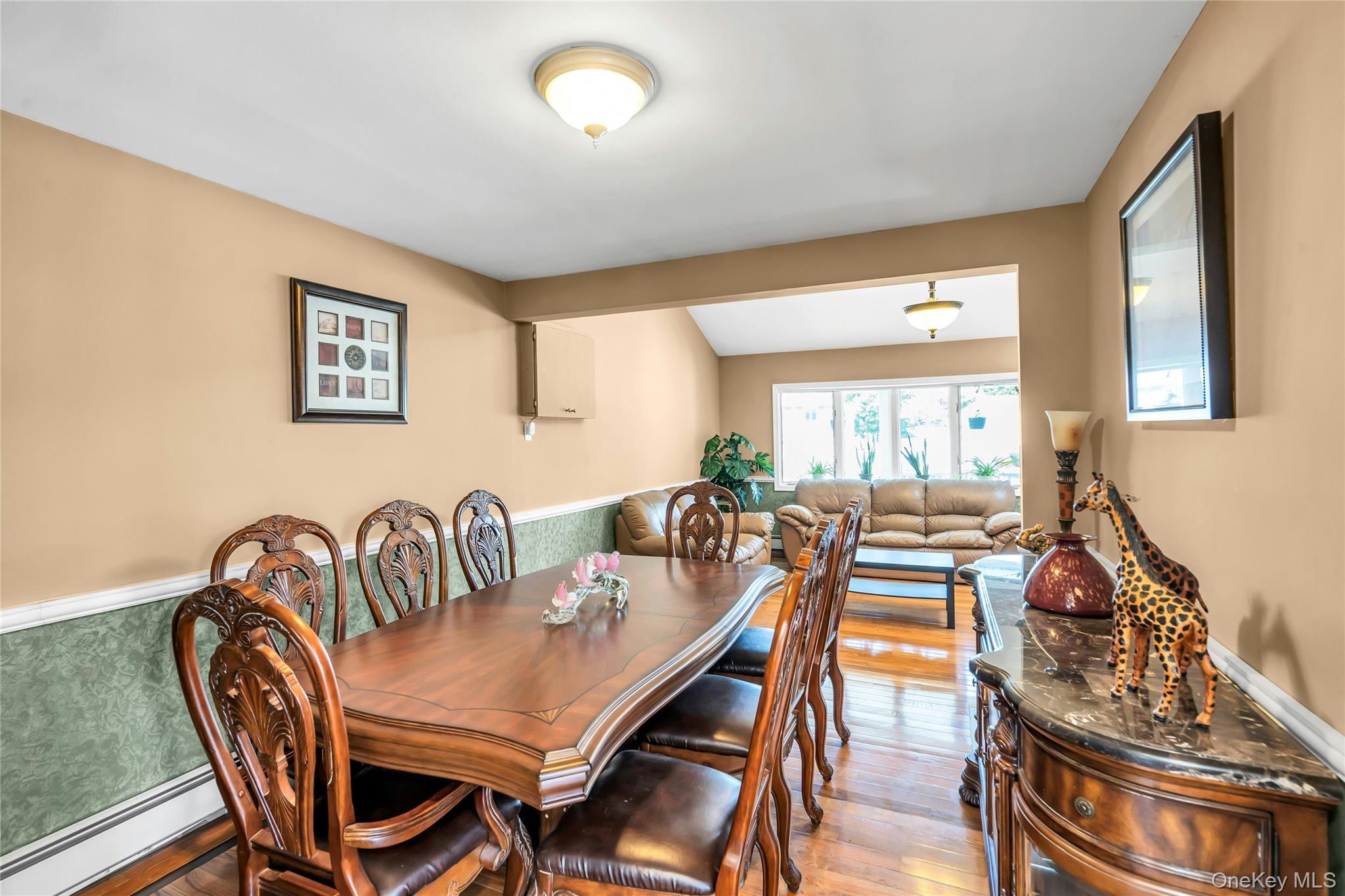 35 Peachtree Lane Property Photo 5