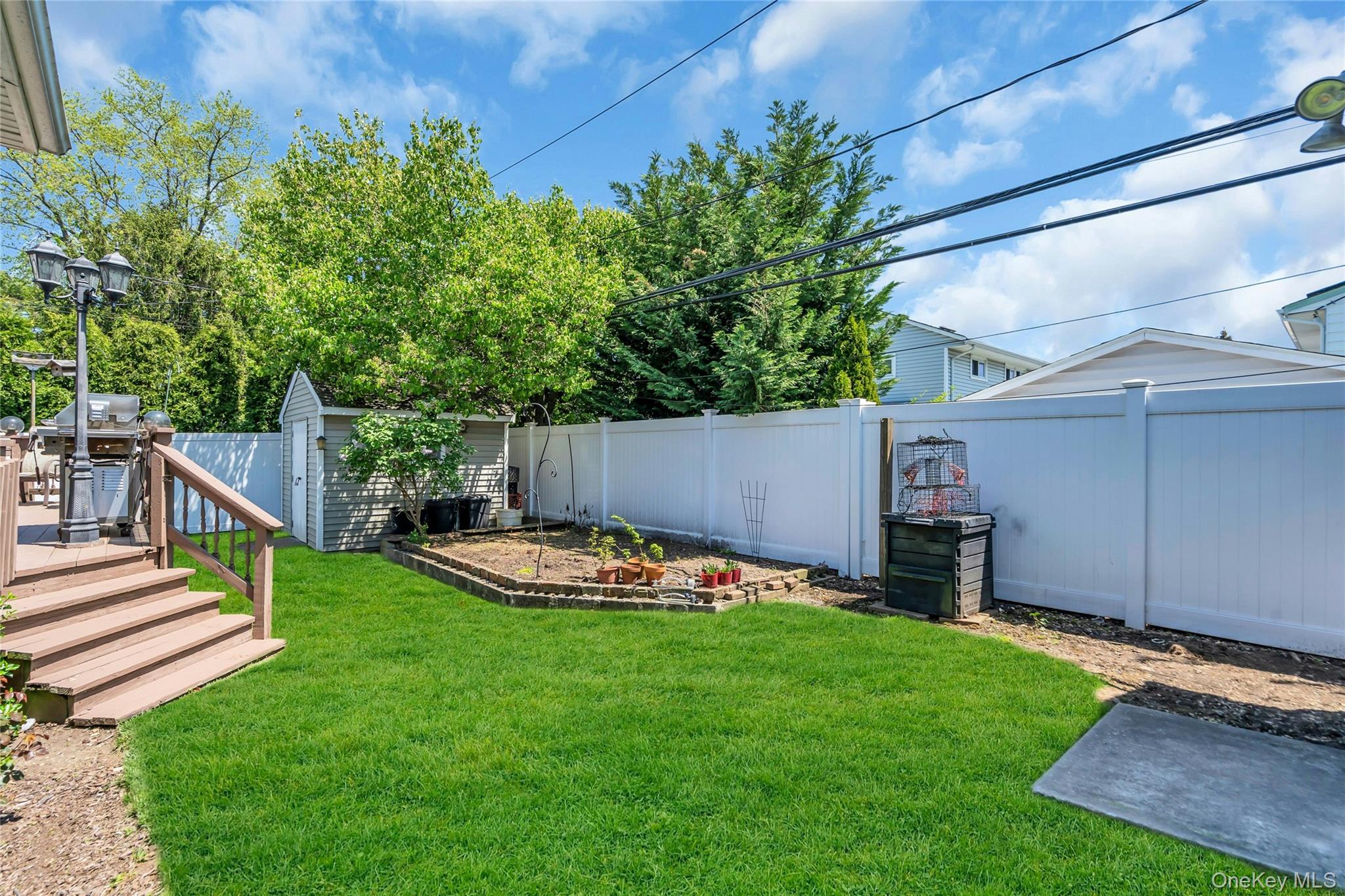35 Peachtree Lane Property Photo 31