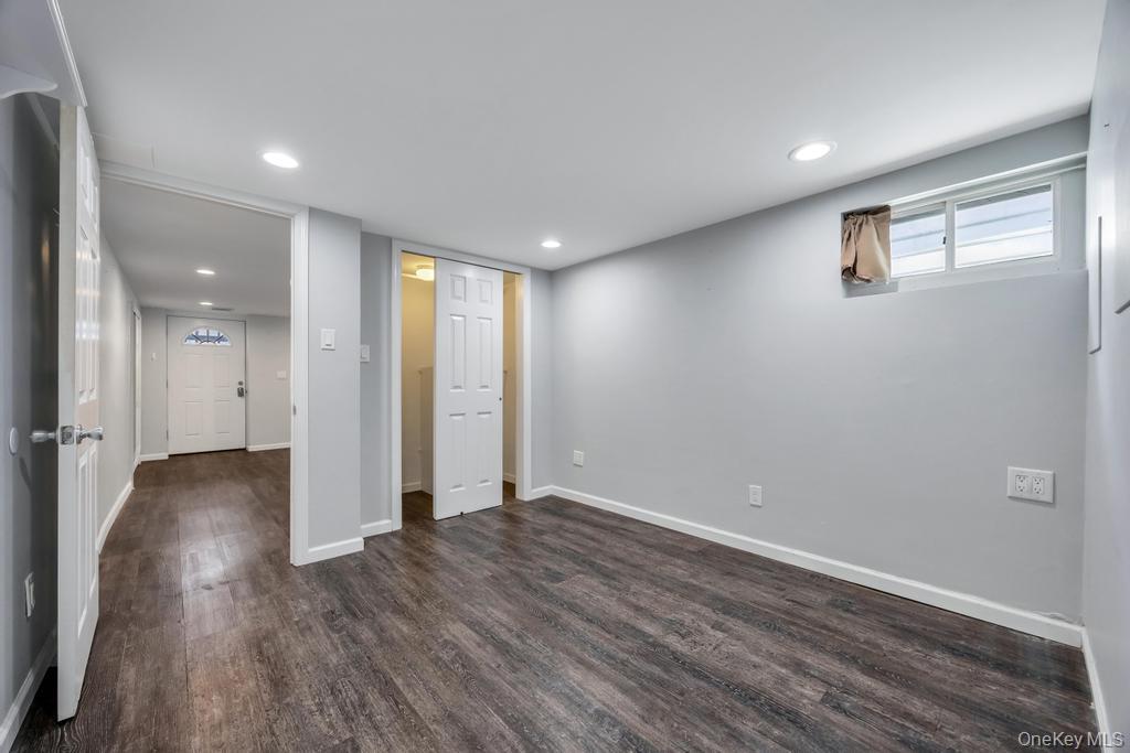 126 New York Avenue Property Photo 20