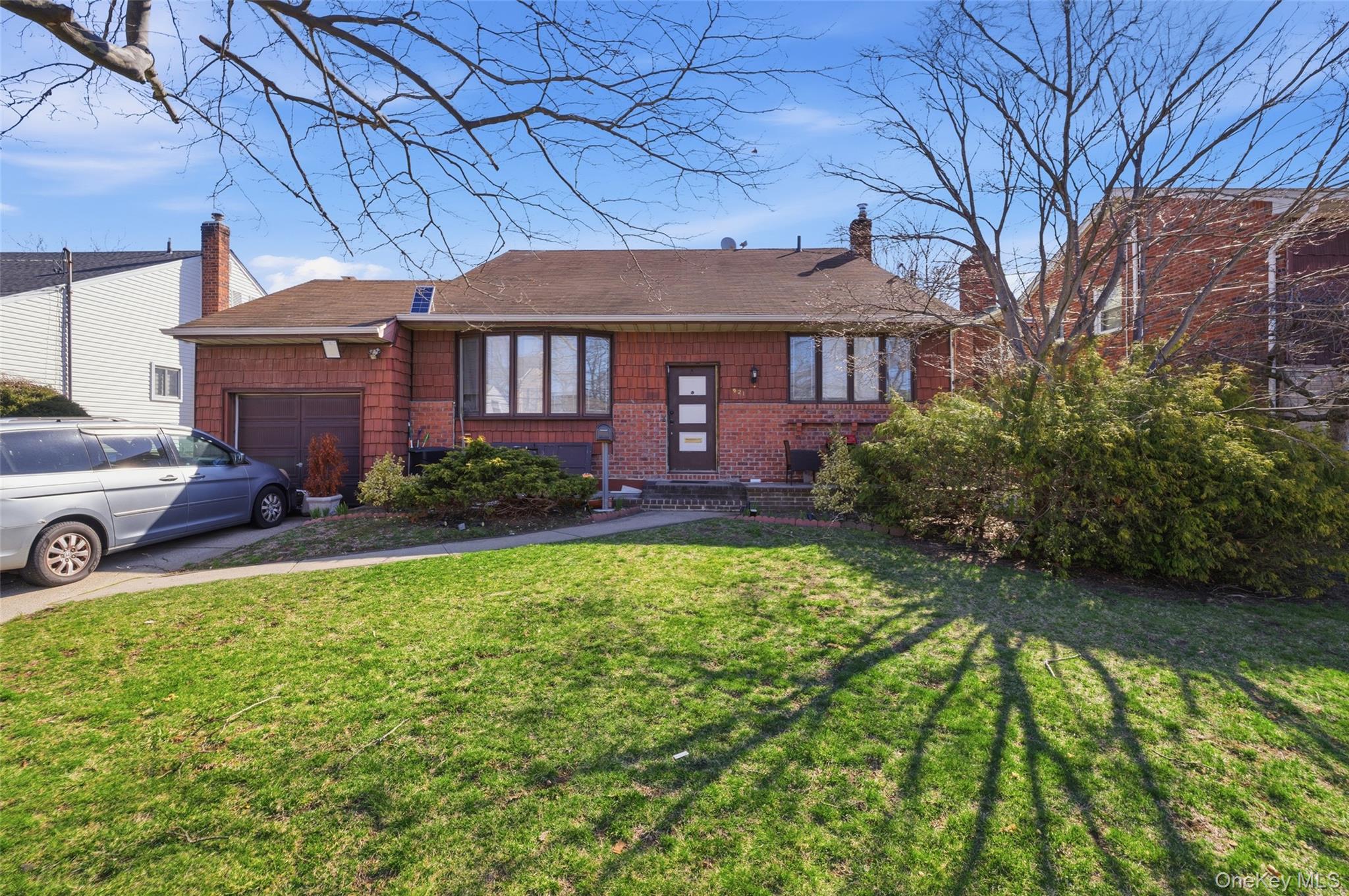 921 Edwards Boulevard Property Photo 1