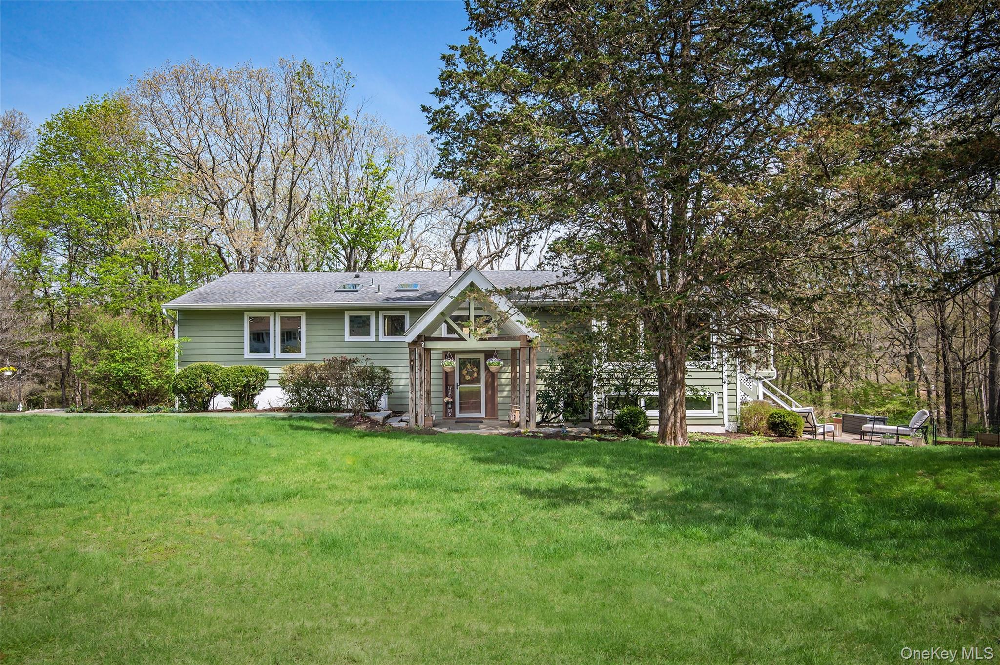 41 Cross Pond Road Property Photo 1