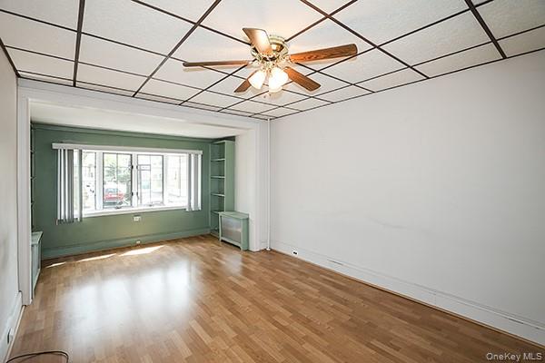 7746 79th Place Property Photo 5