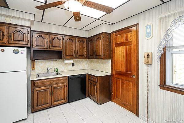 7746 79th Place Property Photo 17