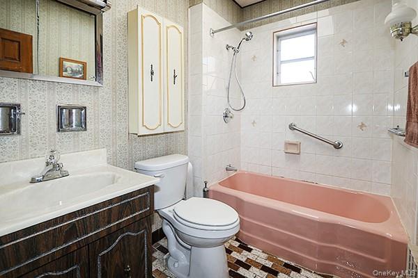 7746 79th Place Property Photo 25