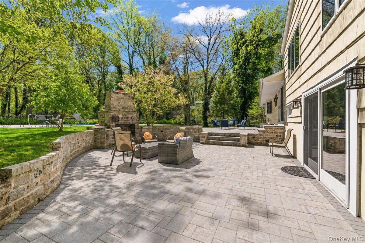 5 Fox Lane Property Photo 4