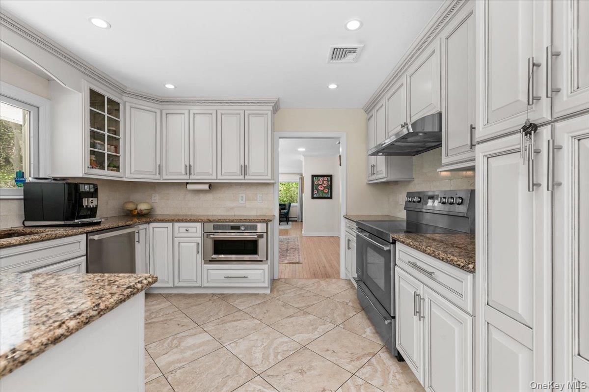 5 Fox Lane Property Photo 12