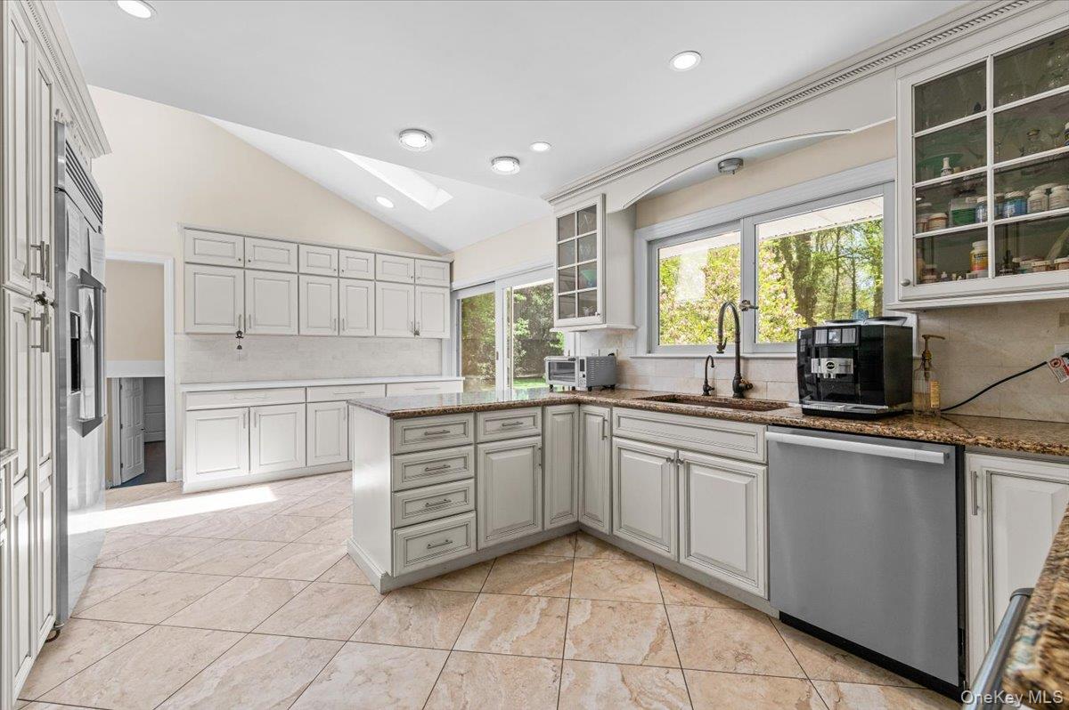 5 Fox Lane Property Photo 13