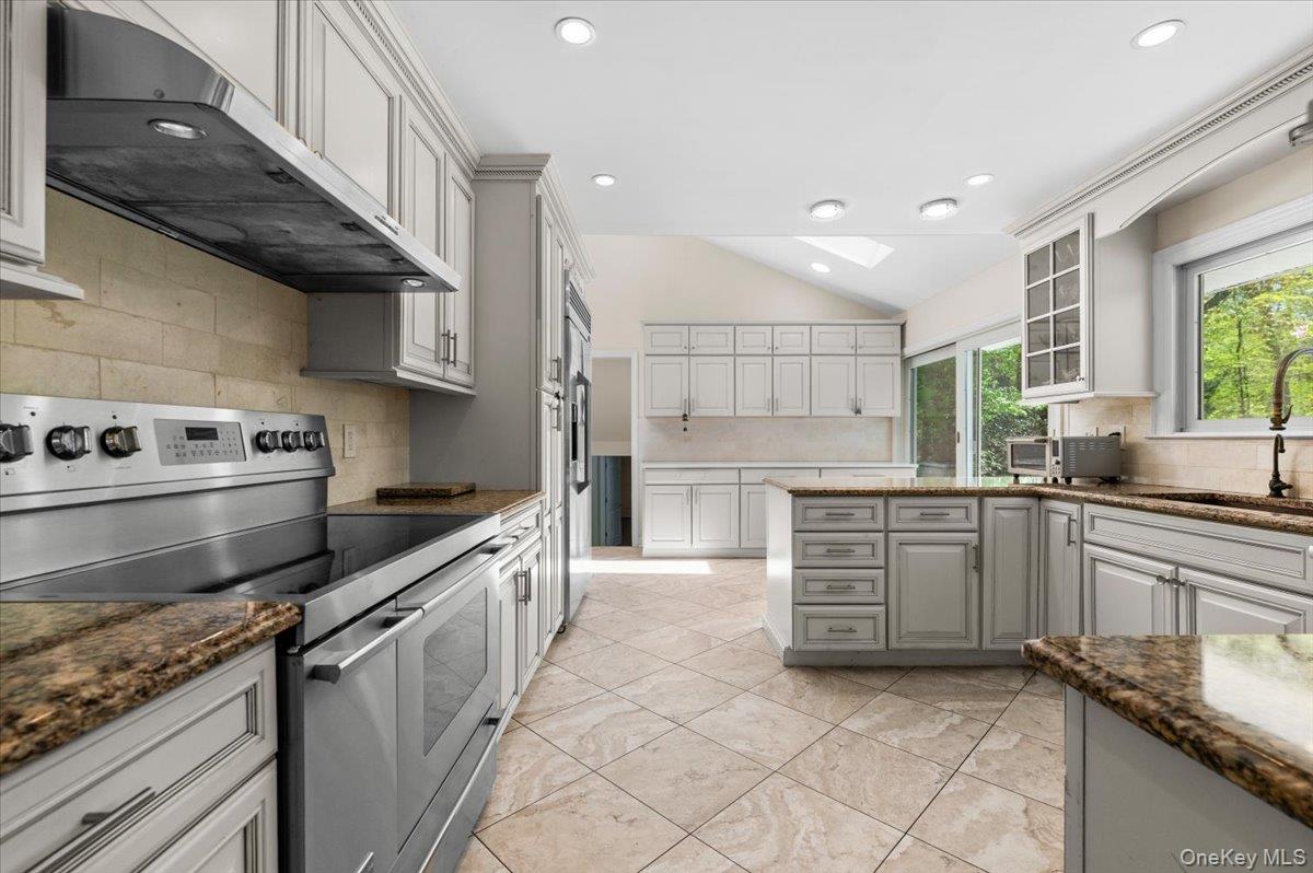 5 Fox Lane Property Photo 15