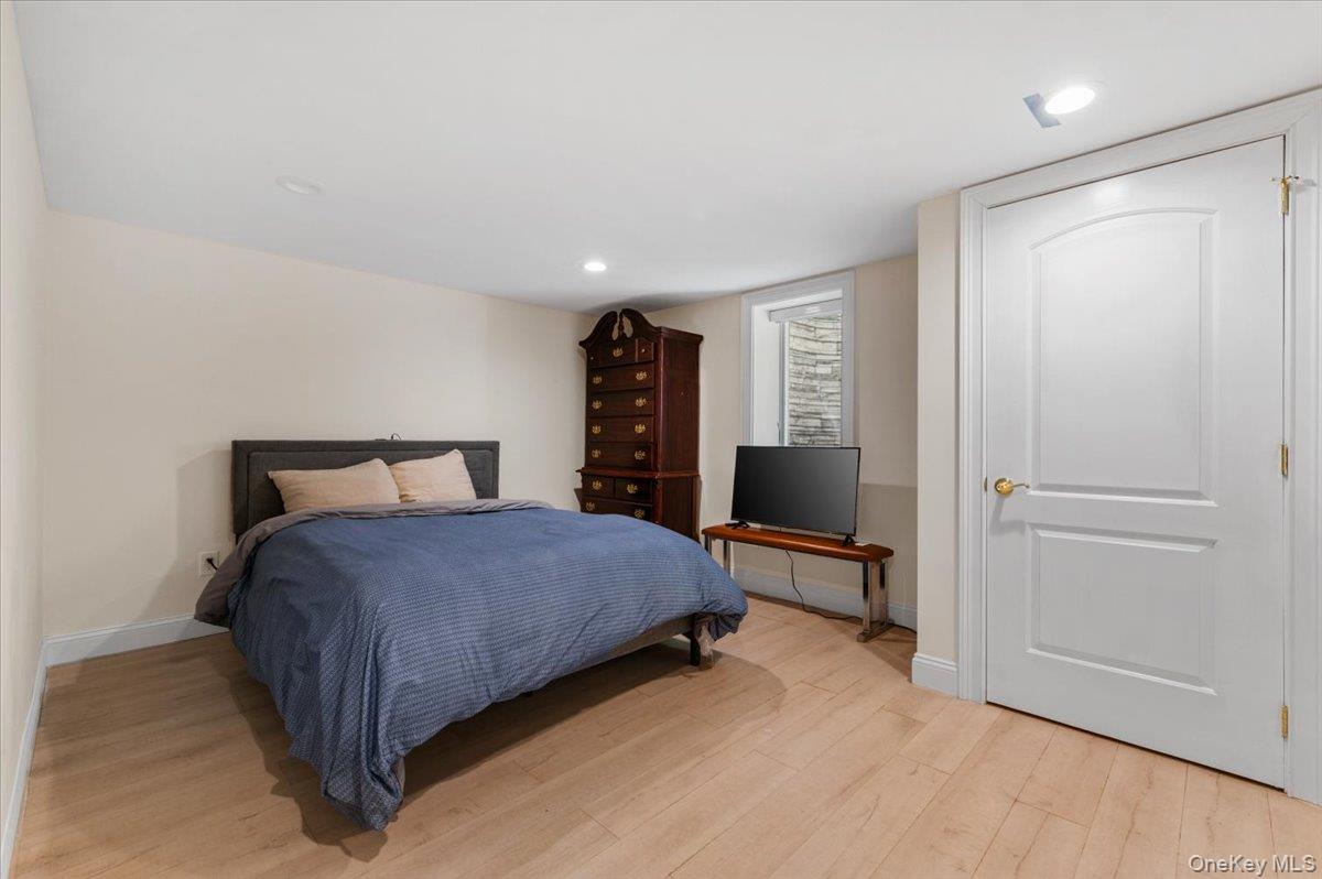 5 Fox Lane Property Photo 42