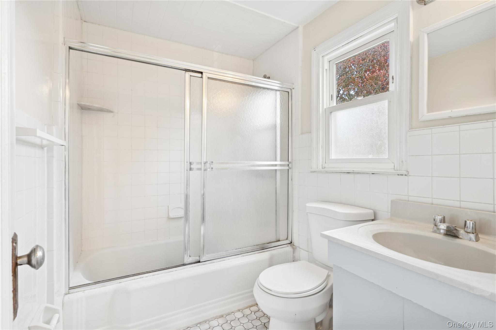 97 Wescott Boulevard Property Photo 8