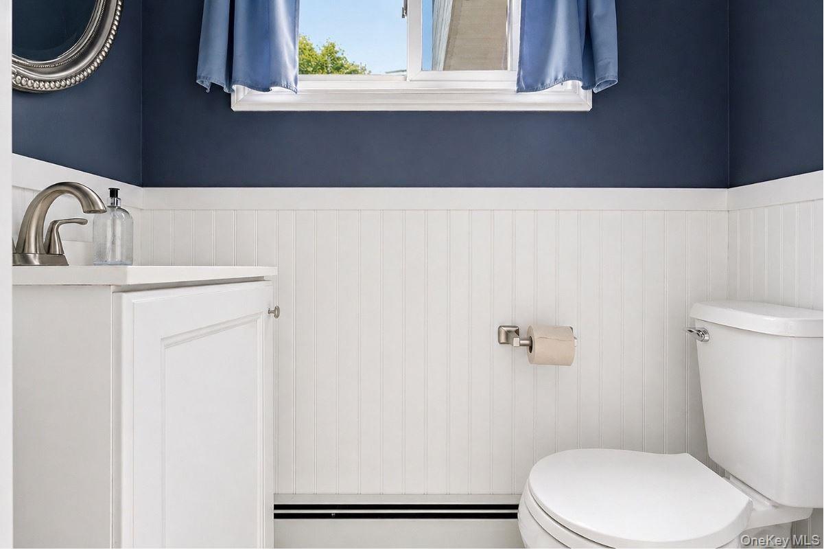 1433 Manatuck Boulevard Property Photo 8