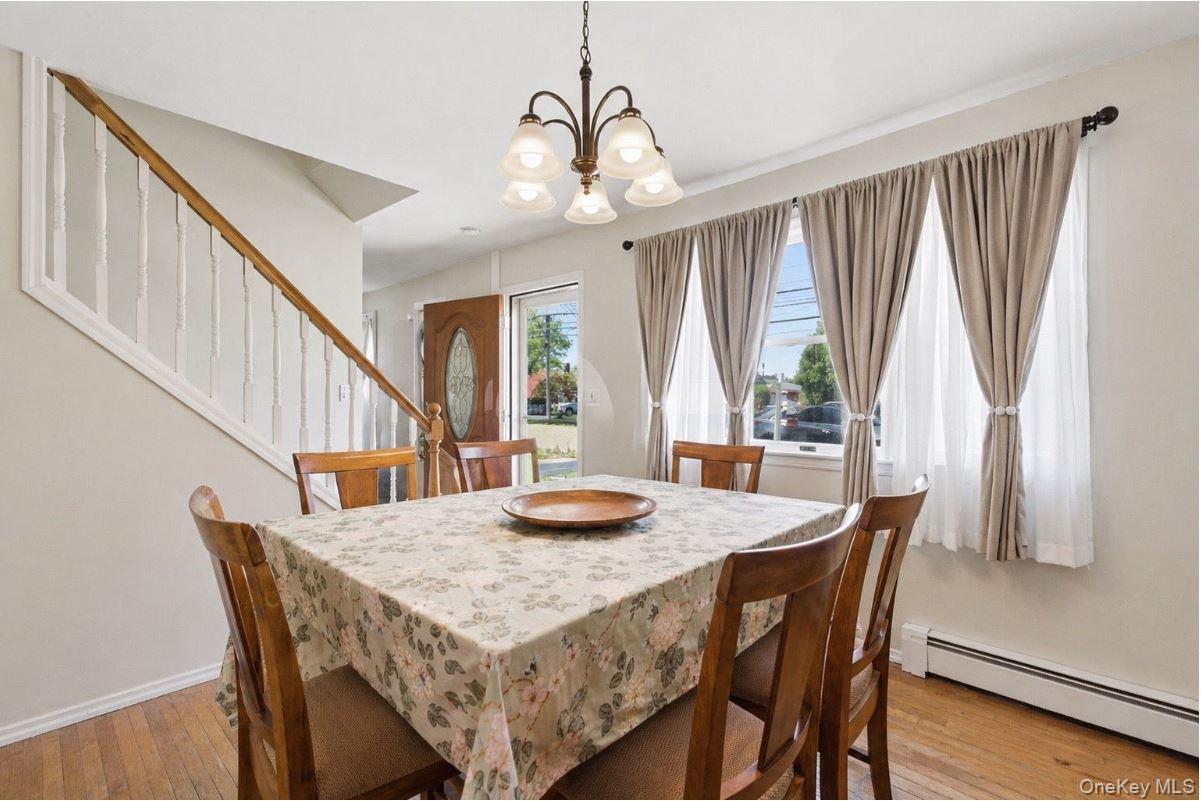 1433 Manatuck Boulevard Property Photo 10