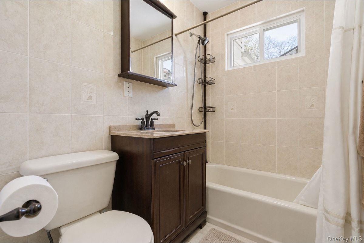 1433 Manatuck Boulevard Property Photo 18