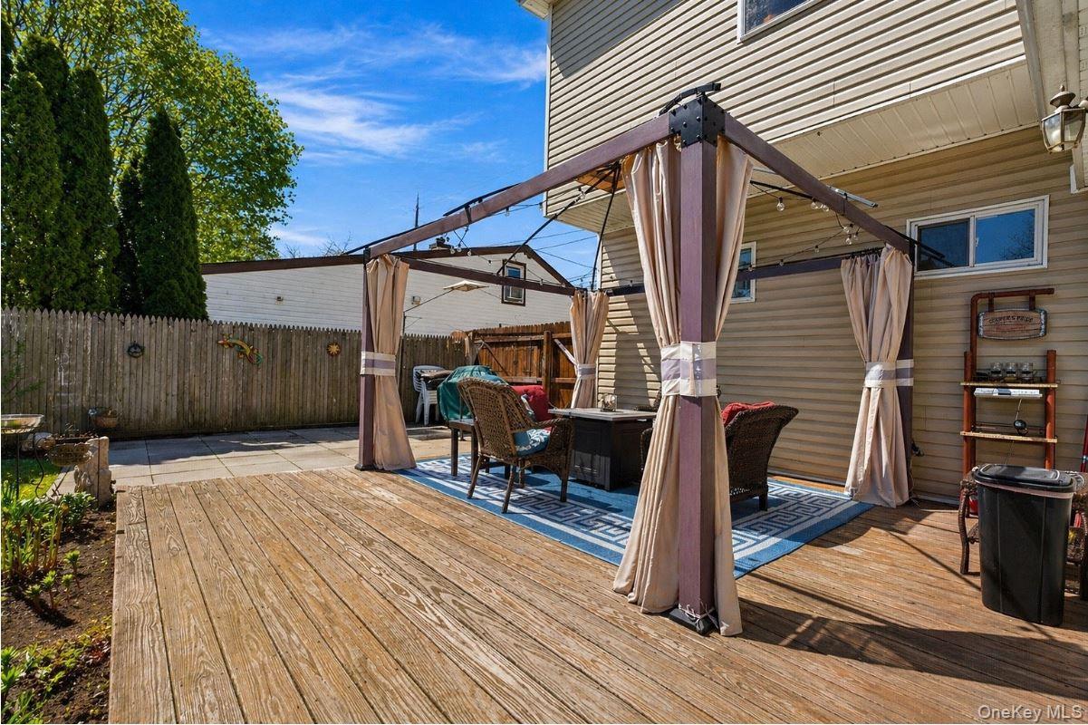 1433 Manatuck Boulevard Property Photo 25
