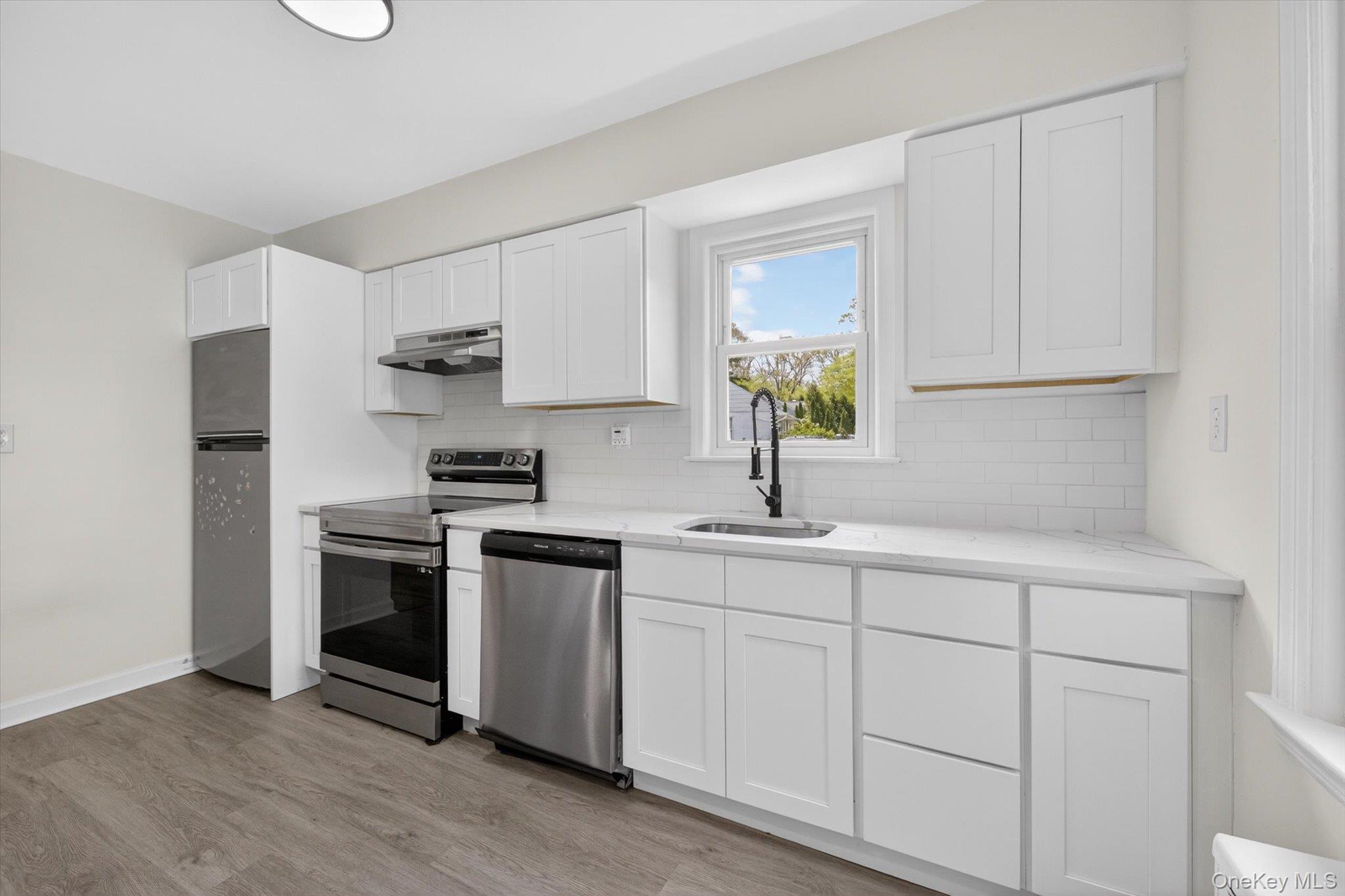 14 Roslyn Street Property Photo 3