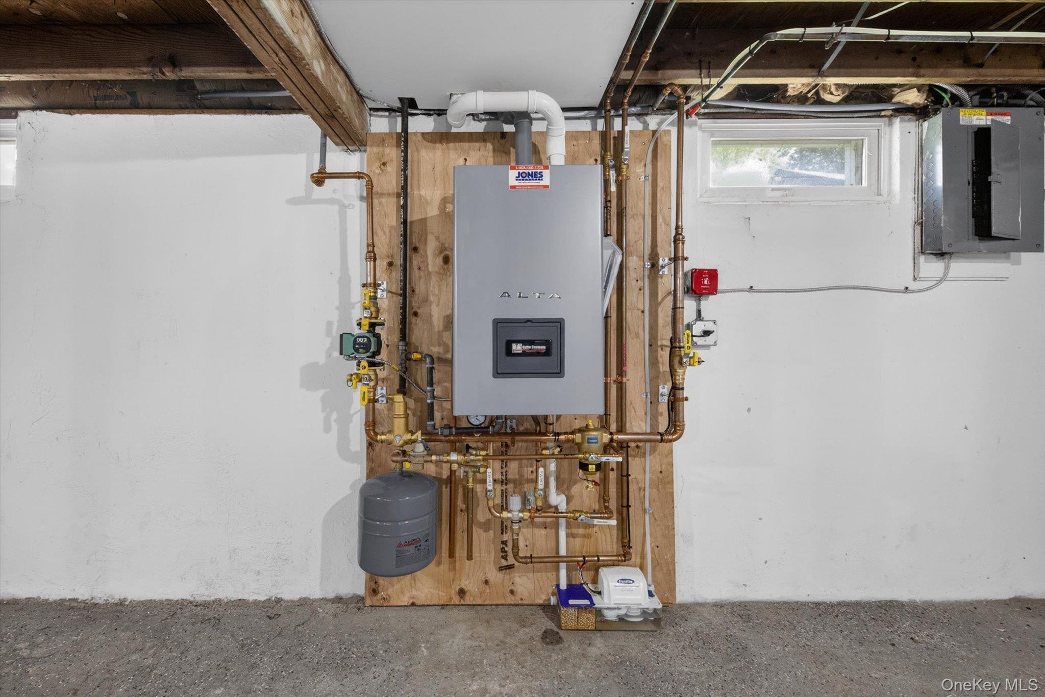 14 Roslyn Street Property Photo 22