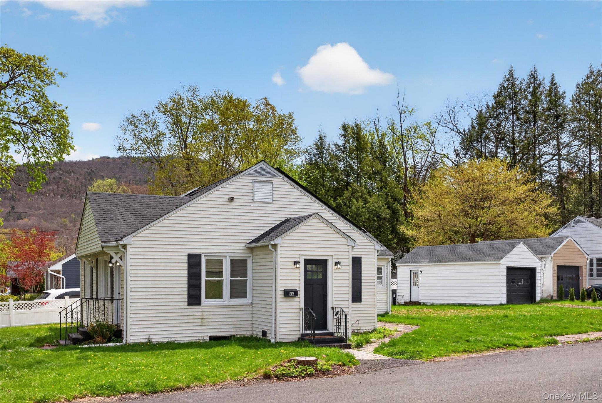 14 Roslyn Street Property Photo 28