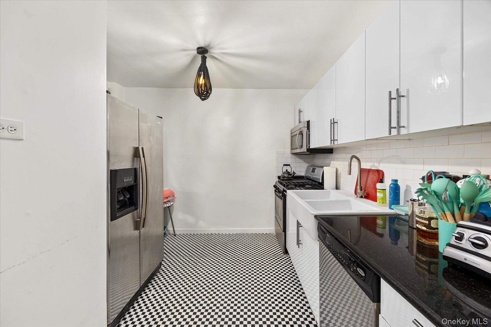 34-41 85th Street 1h Property Photo 5