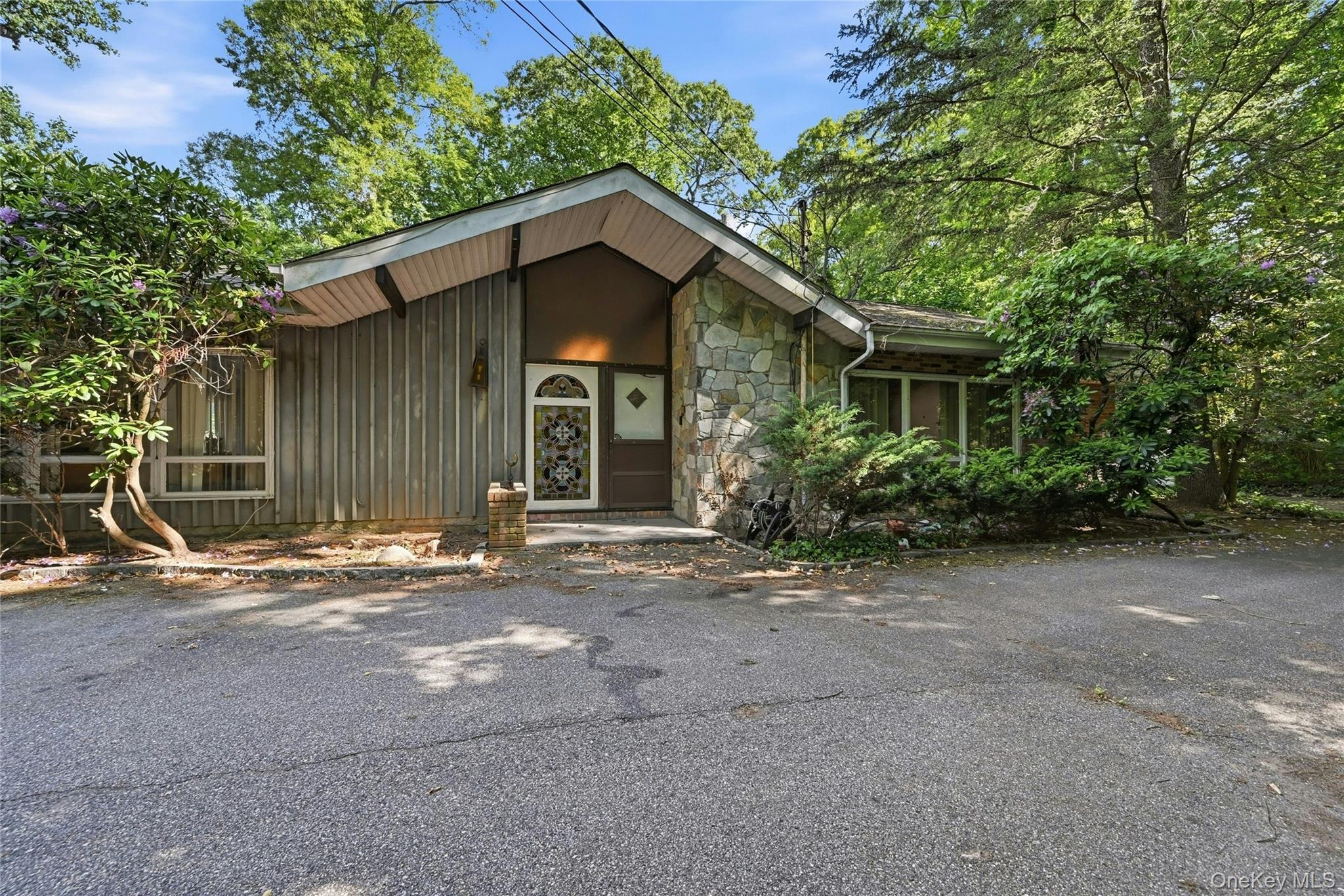 12 Tall Tree Court Property Photo 1