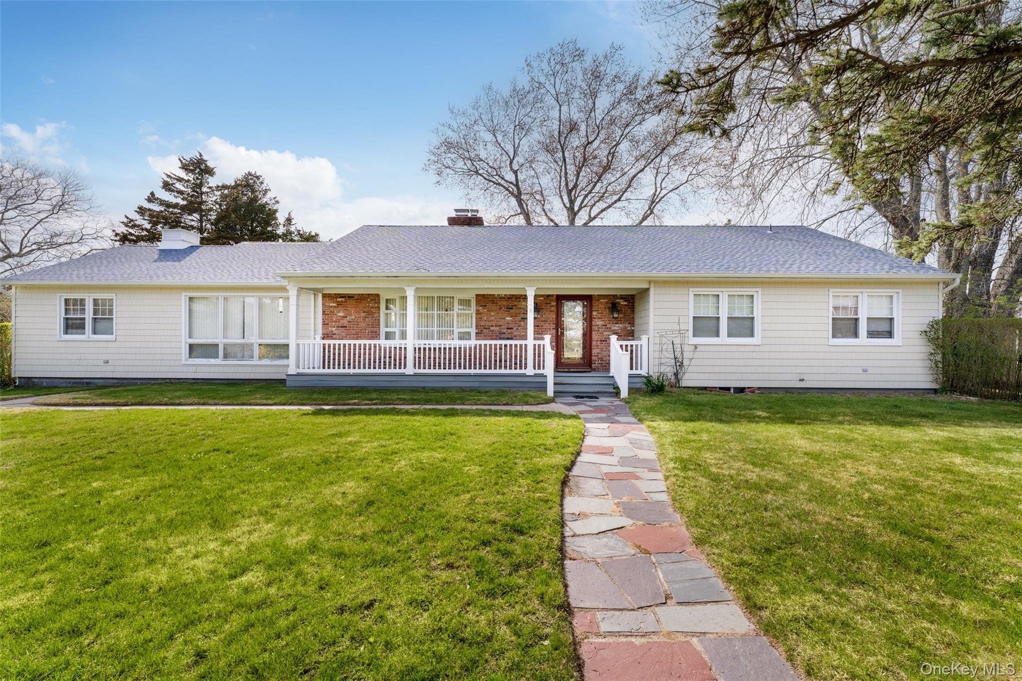 4 Hampton Harbor Lane Property Photo 1