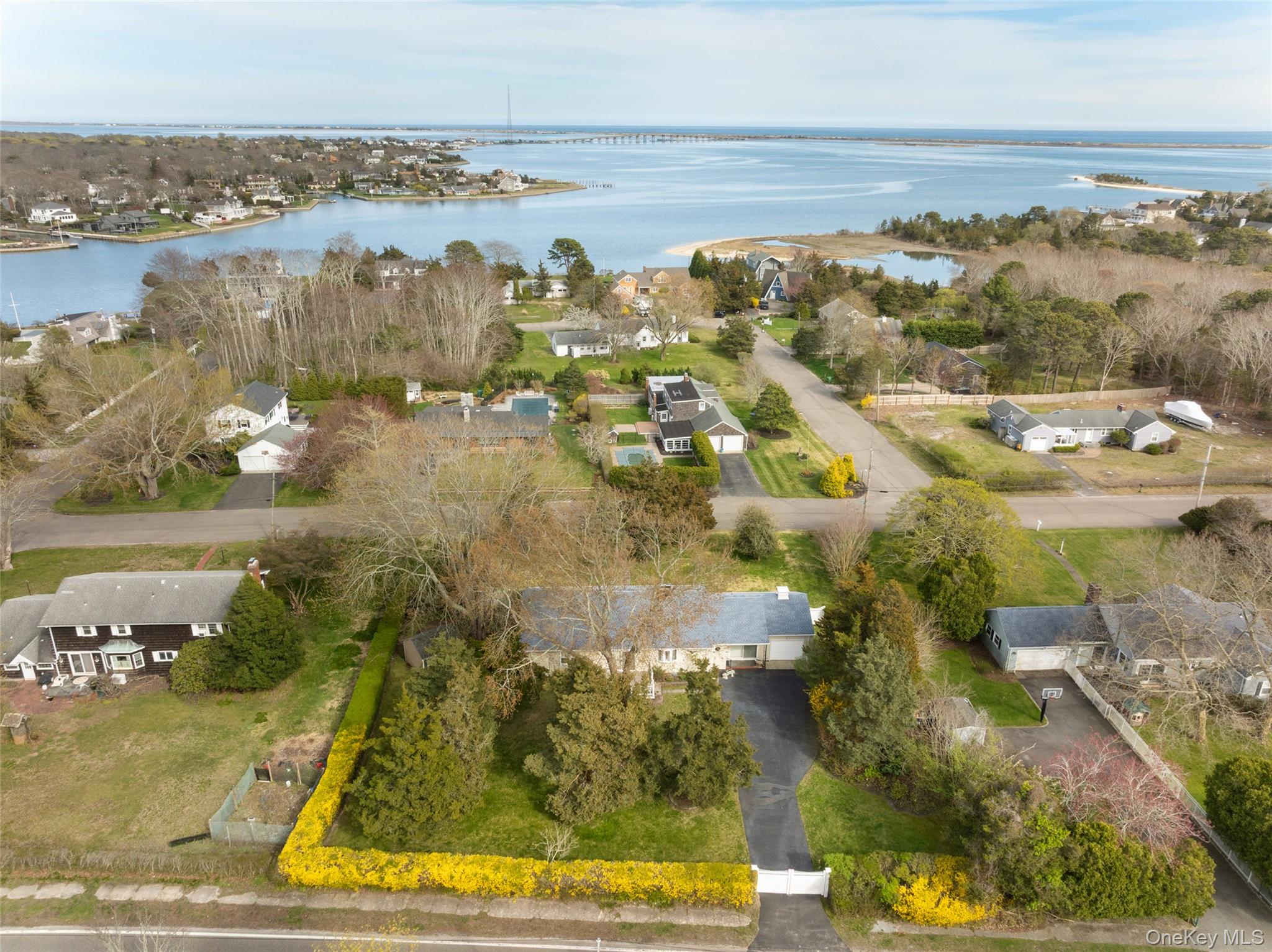 4 Hampton Harbor Lane Property Photo 6