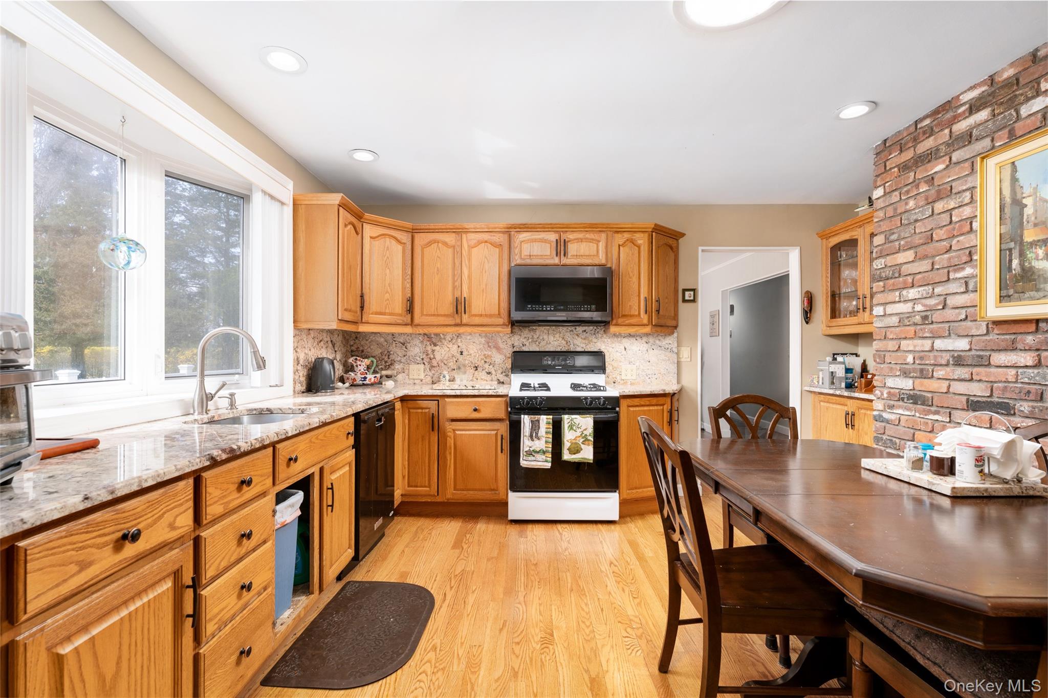 4 Hampton Harbor Lane Property Photo 16