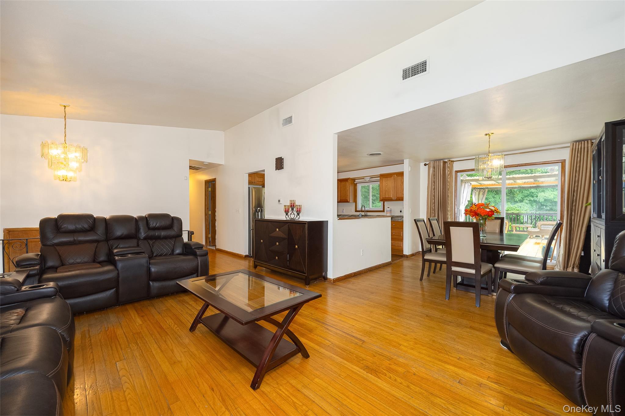 2 Lawrence Road Property Photo 5