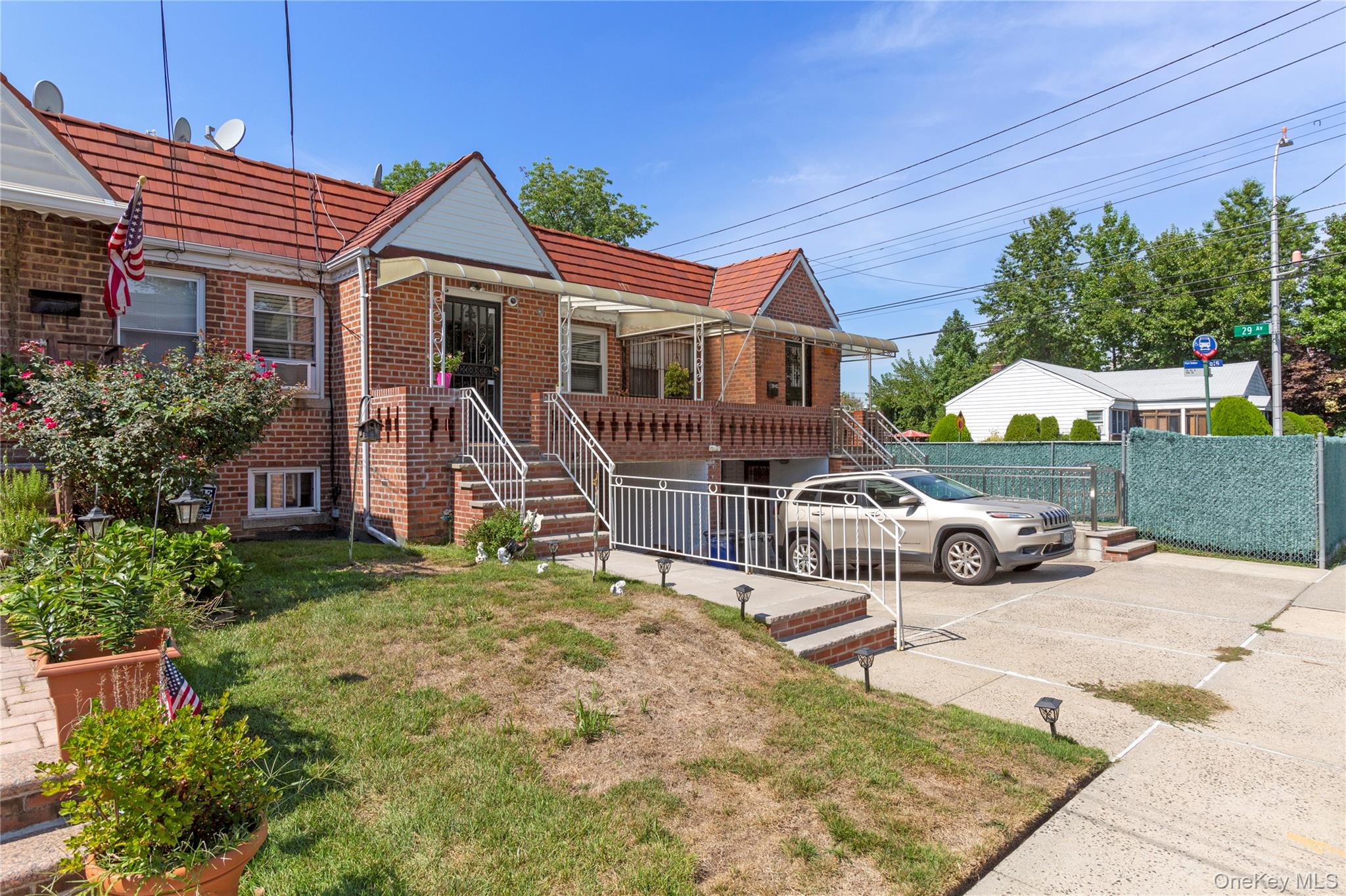 2904 164th Street Property Photo 3