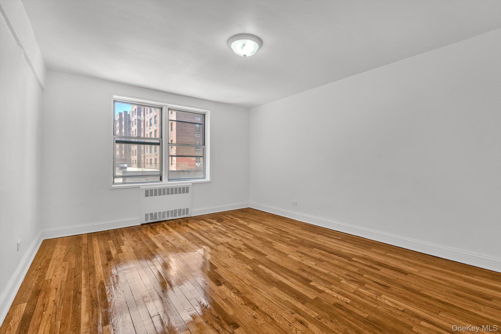 67-12 Yellowstone Boulevard E5 Property Photo 6