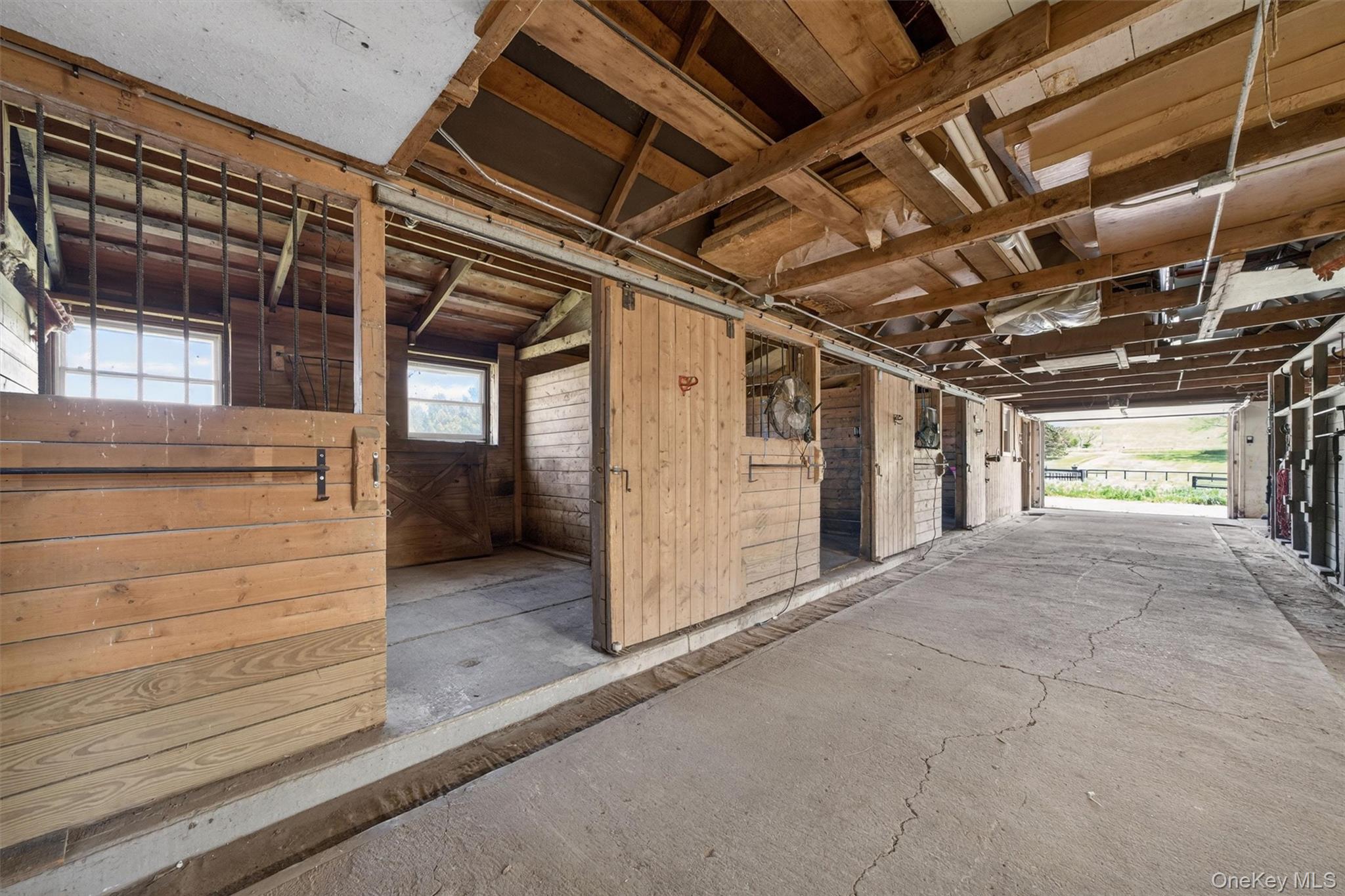 285 Maple Avenue Property Photo 25