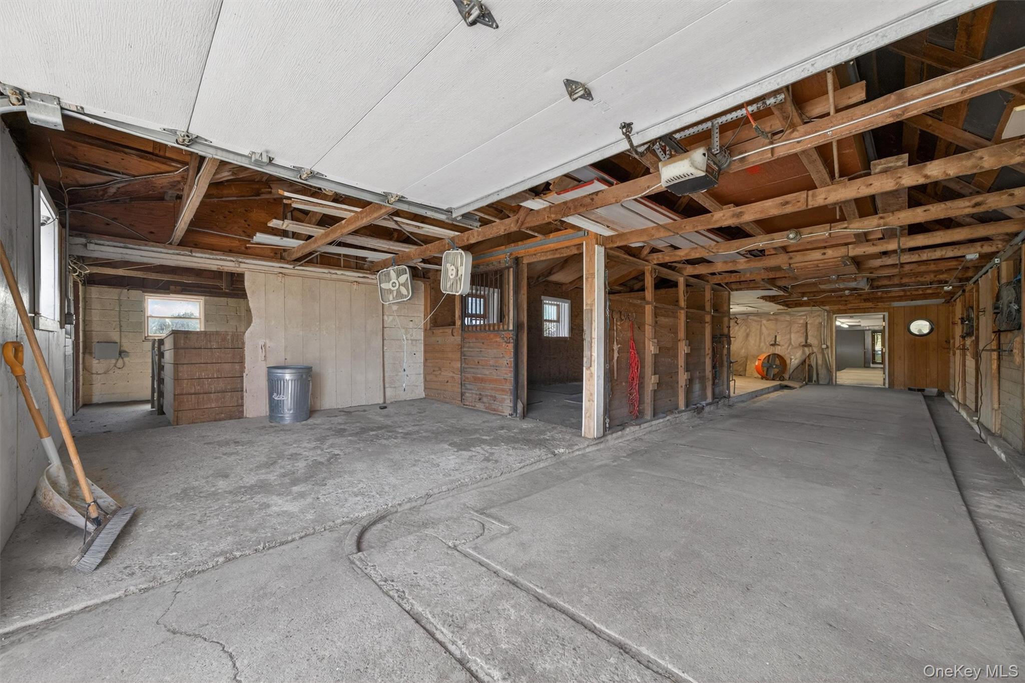 285 Maple Avenue Property Photo 33