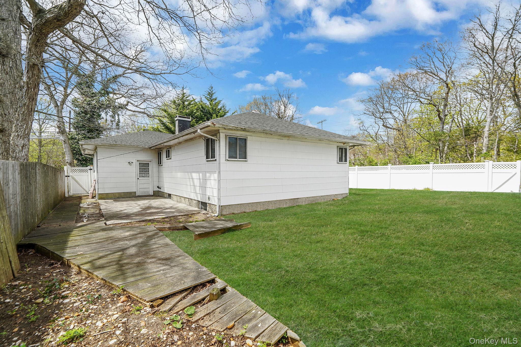 2771 Pond Avenue Property Photo 21