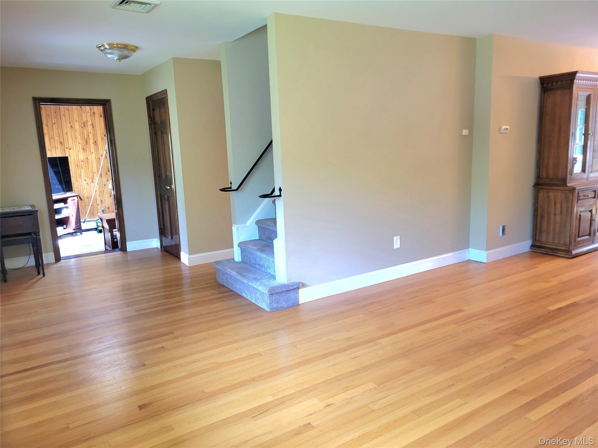 46 Cortlandt Road Property Photo 9