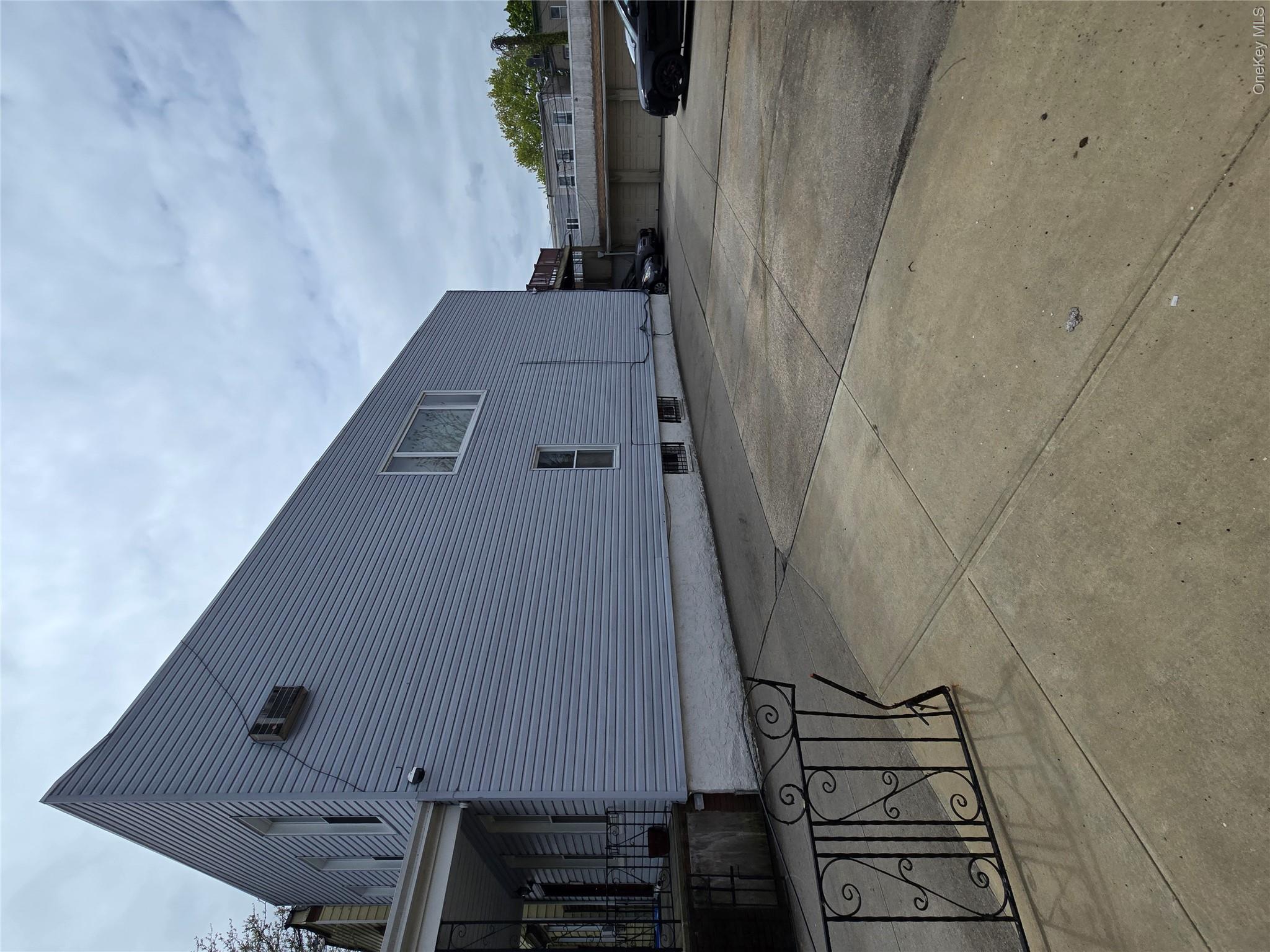 7212 66th Place Property Photo 2