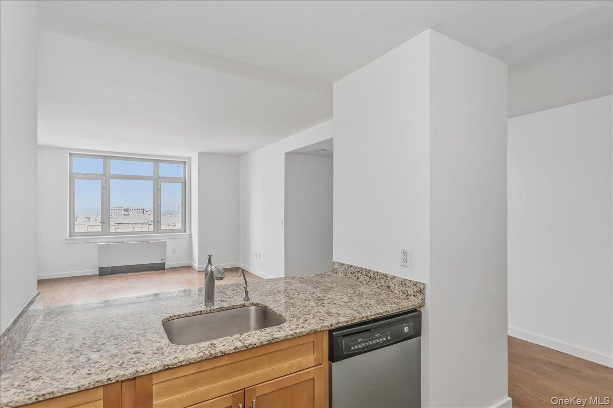 40-26 College Point Boulevard 11e Property Photo 4