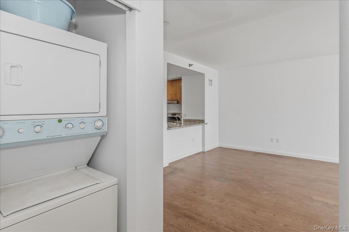 40-26 College Point Boulevard 11e Property Photo 14