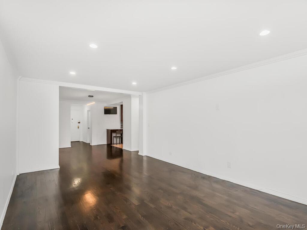 3125 Arlington Avenue 3h Property Photo 3