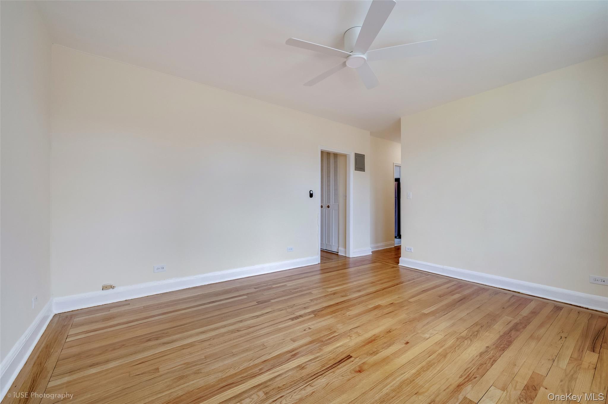 43-10 48th Avenue 6r Property Photo 2