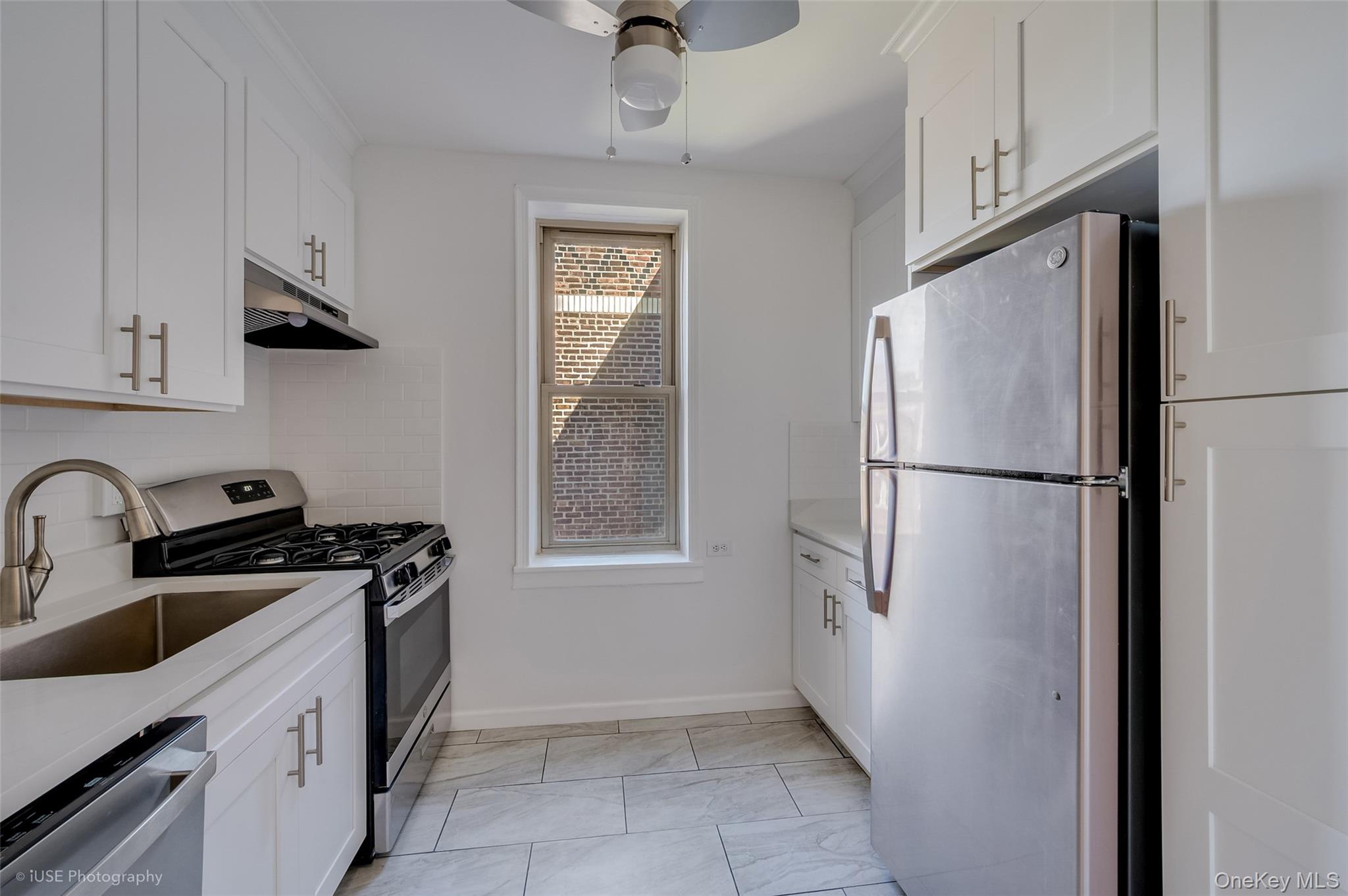 43-10 48th Avenue 6r Property Photo 11