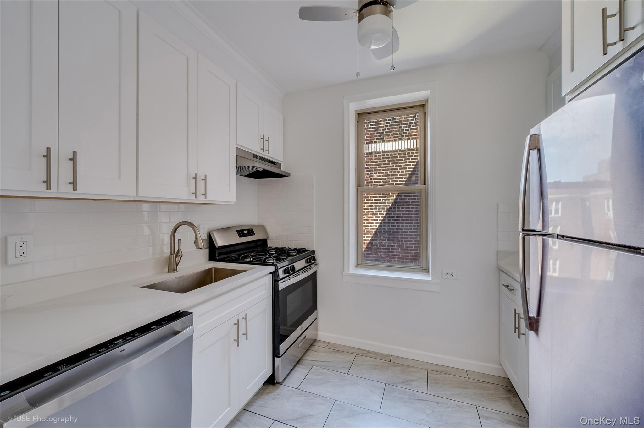 43-10 48th Avenue 6r Property Photo 12