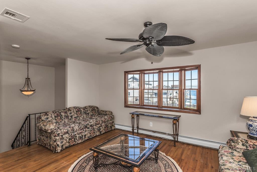 12 Spring Street Property Photo 6