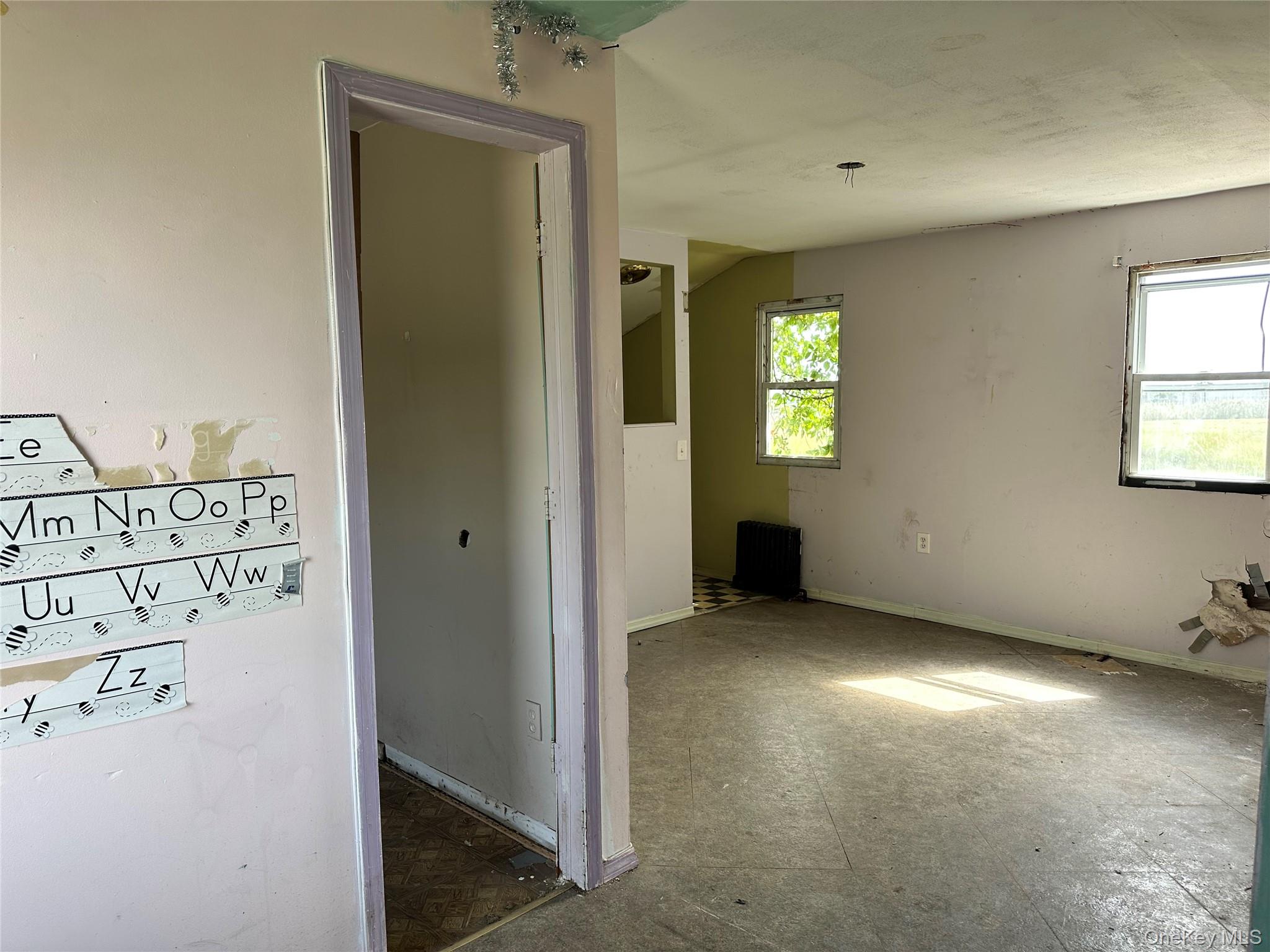526/524 Cross Bay Boulevard Property Photo 9