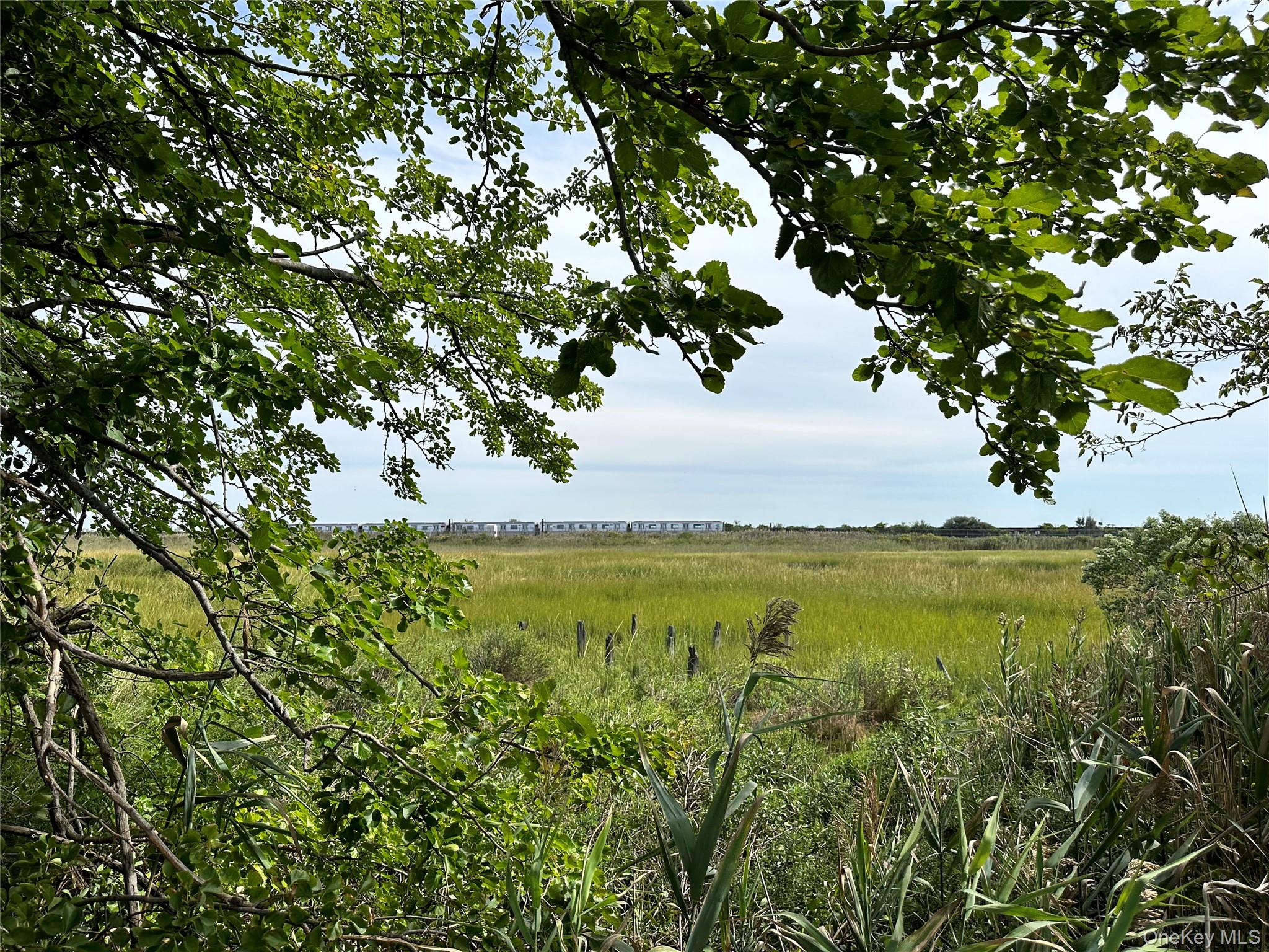526/524 Cross Bay Boulevard Property Photo 17