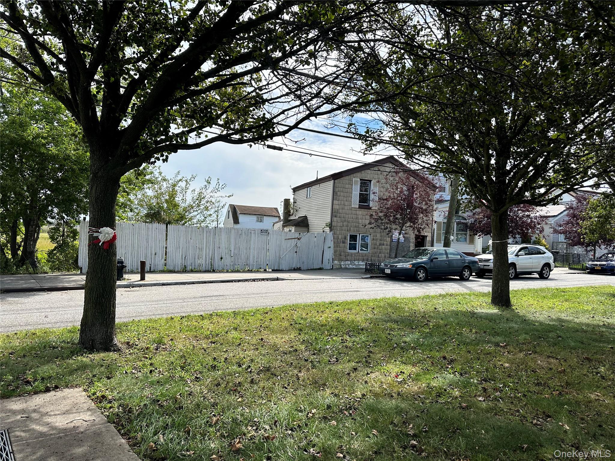 526/524 Cross Bay Boulevard Property Photo 20