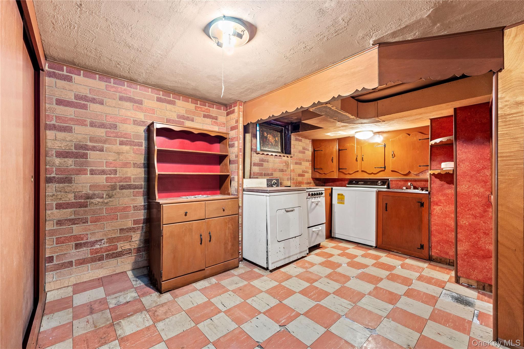 58 Claremont Avenue Property Photo 18