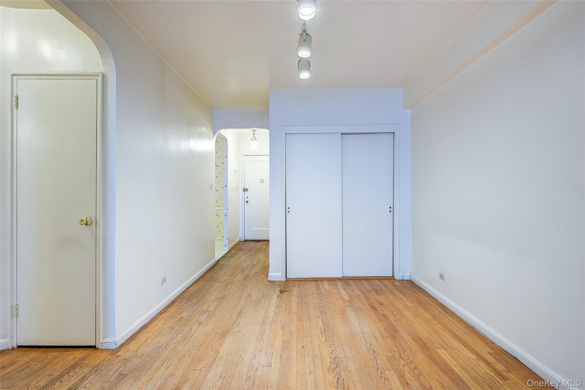 67-87 Booth Street 6j Property Photo 5