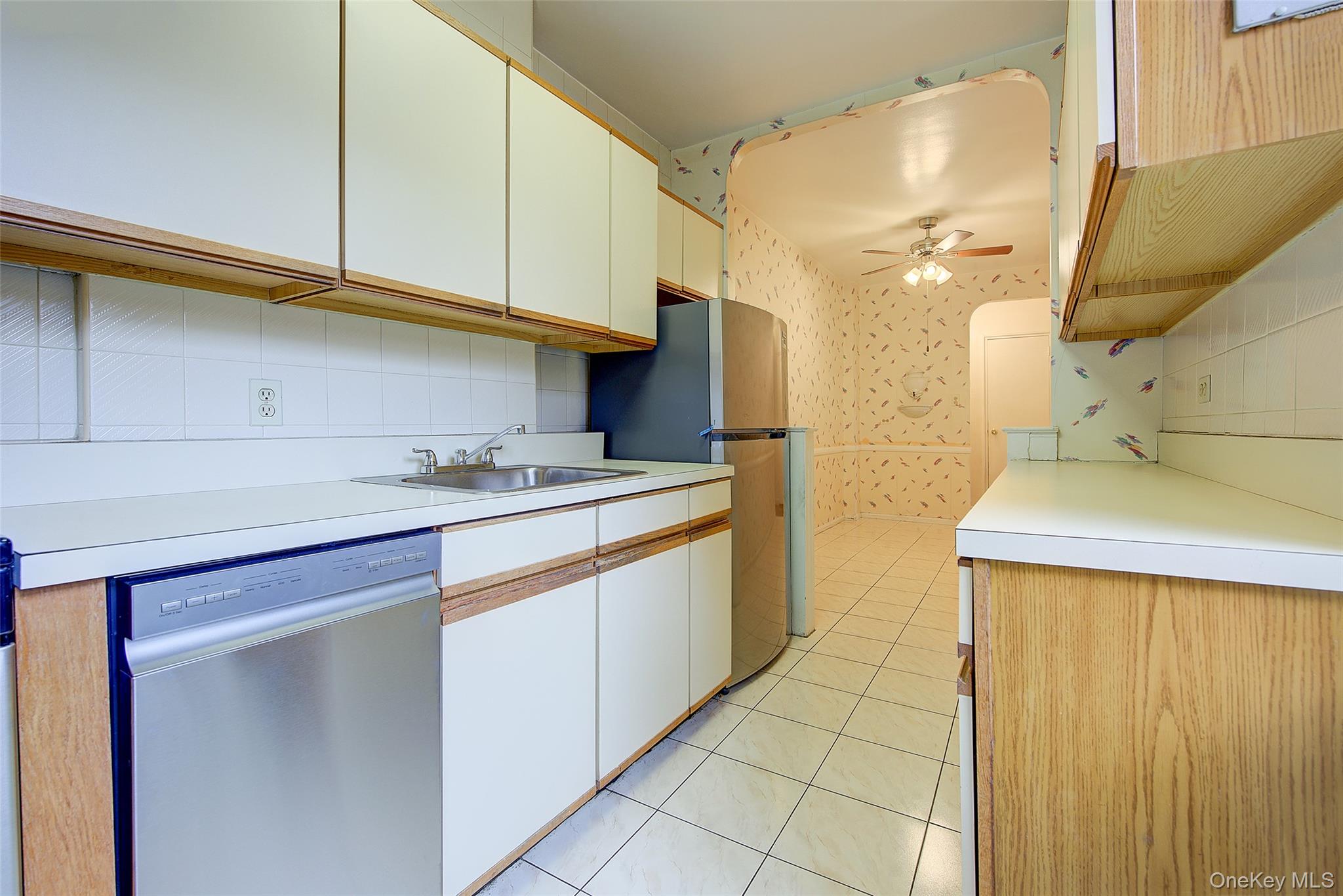 67-87 Booth Street 6j Property Photo 14