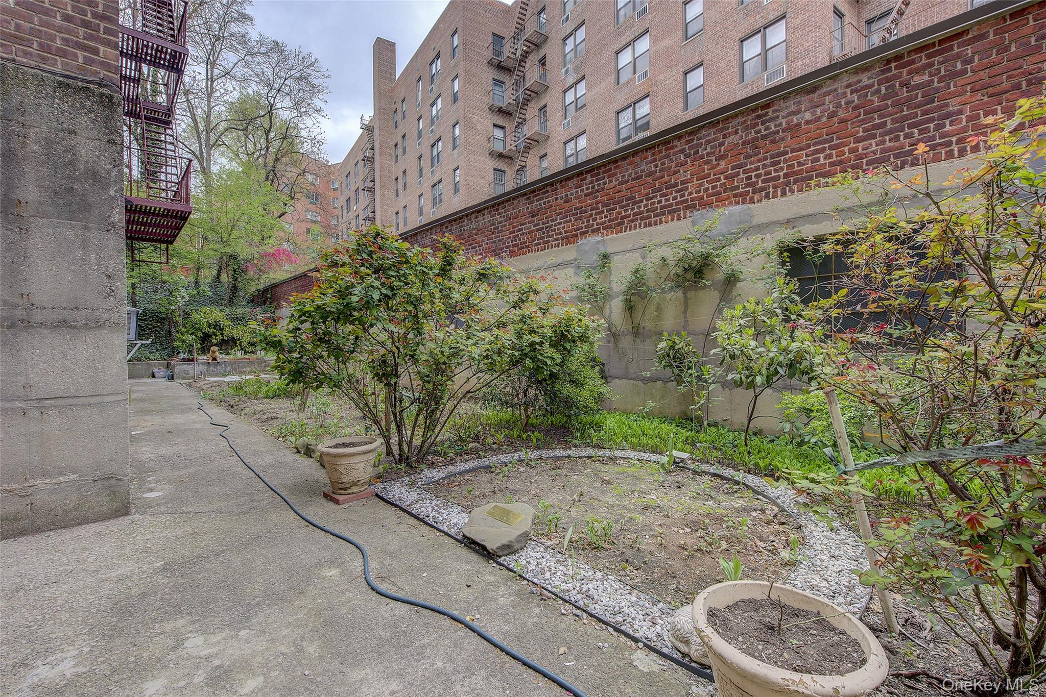 67-87 Booth Street 6j Property Photo 34
