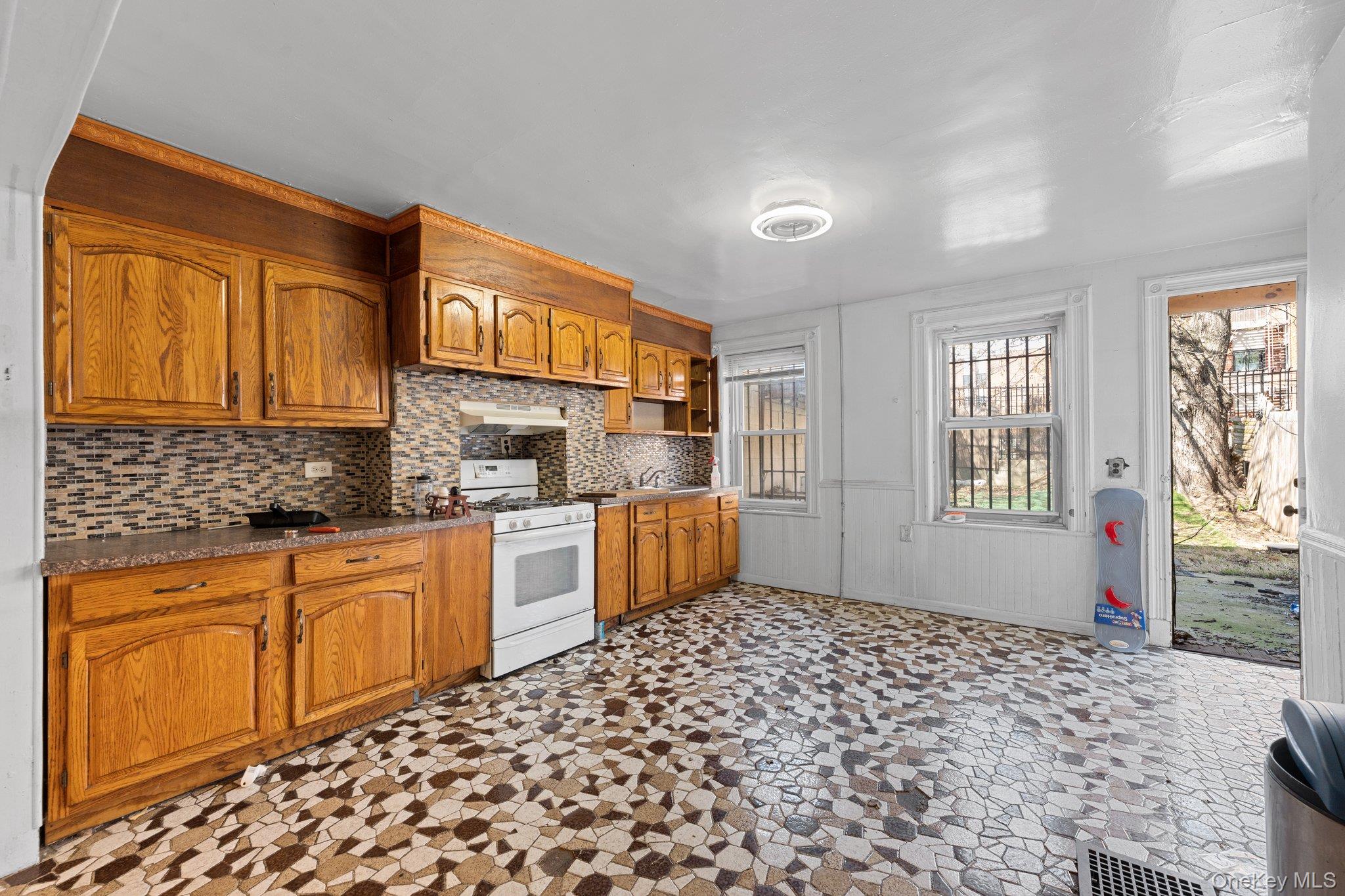 367a Quincy Street A Property Photo 15