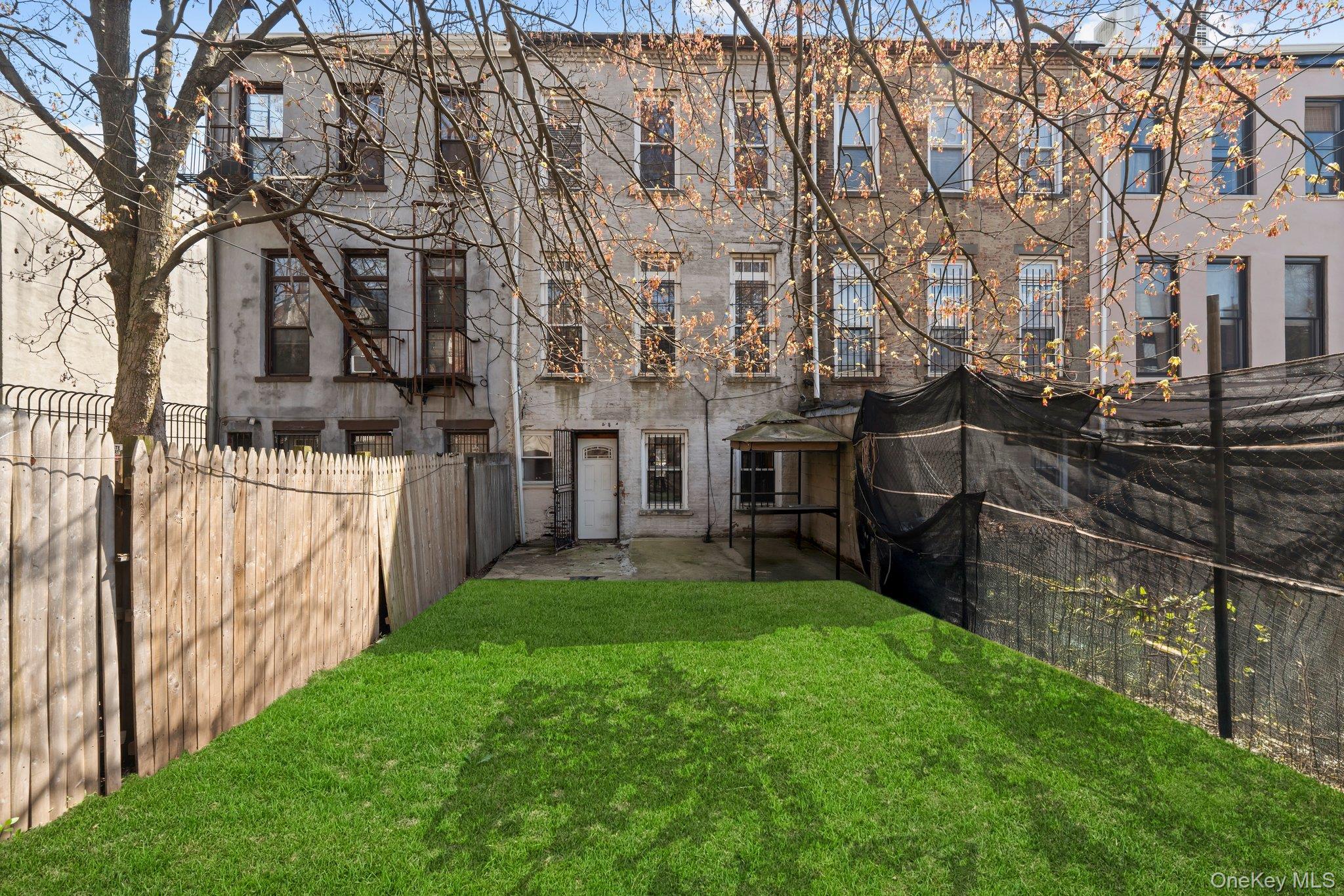 367a Quincy Street A Property Photo 17
